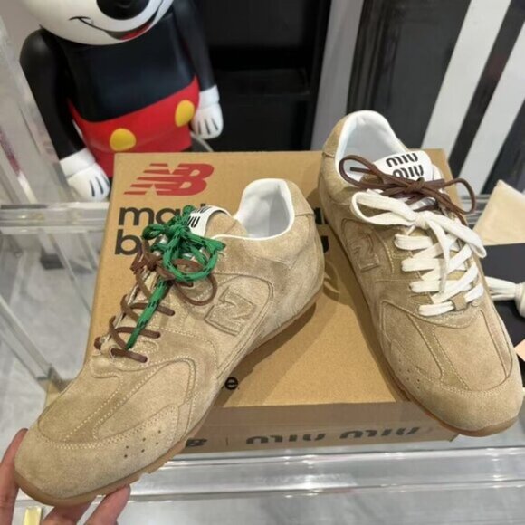 🍮Miu Miu x New Balance 530 Suede Sneakers